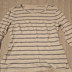 Banana Republic Small Navy and Cream 3/4 Sleeve Malibu Tee
